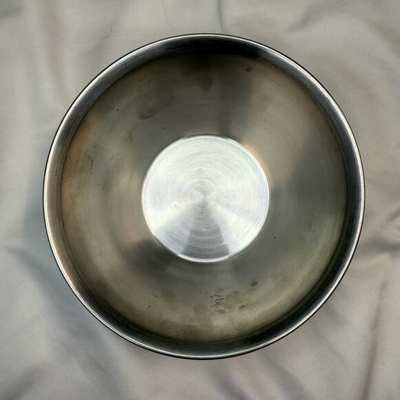 Stainless Steel Leonard Gravy Sauce Bowl with Attached Saucer Plate Leonard - Picture 5 of 5